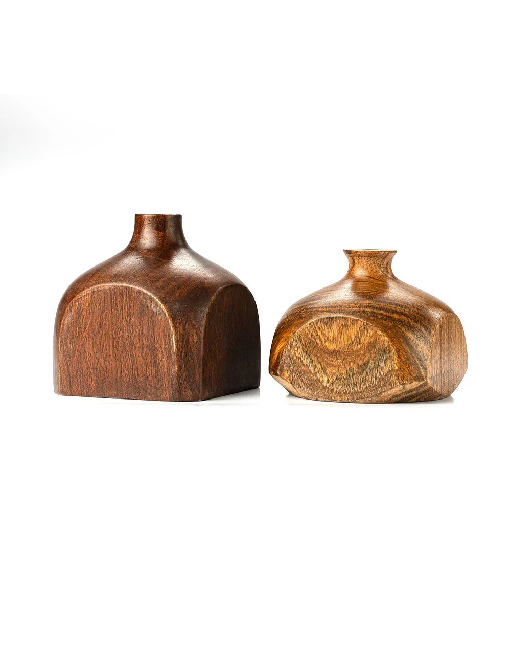 “Dark Truffle Vases – 5-inch handcrafted vases made from rich Kikar wood with dark grain, ideal for dried flowers or rustic shelf decor.”