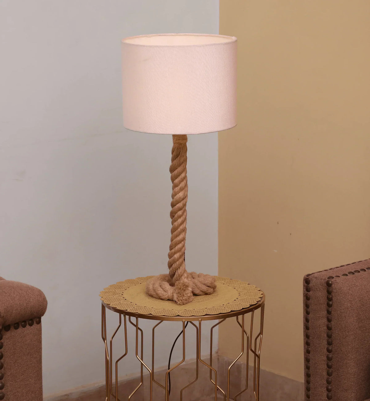 “Rope Table Lamp with natural rope base, cotton shade, and Edison bulb – nautical rustic lighting handcrafted by Freyaarts.