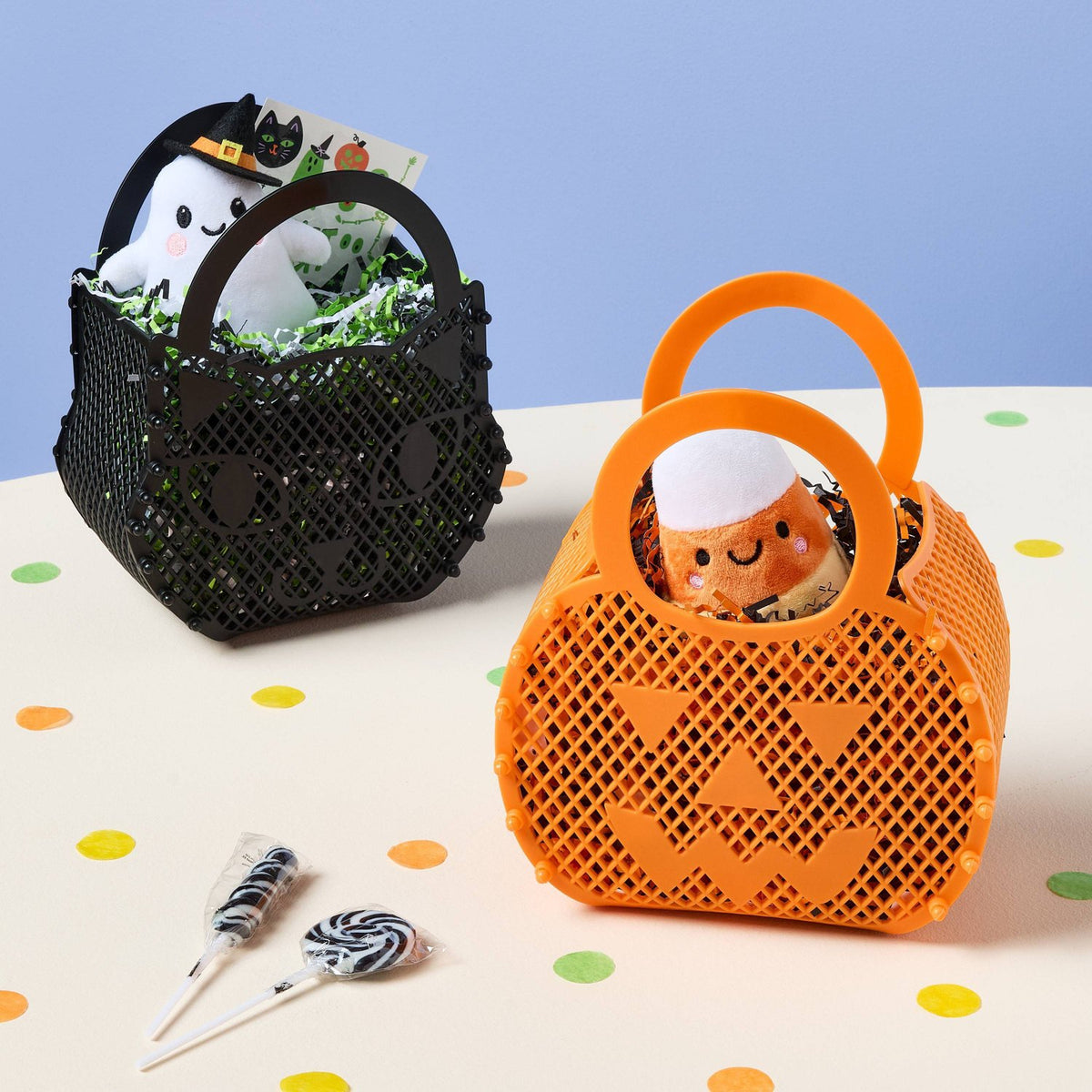 Medium Halloween Shaped Gift Basket - image 5