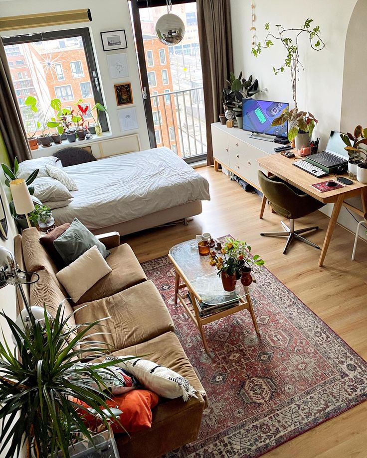 Minimalist 400 sq ft studio apartment layout with rental-friendly decor ideas