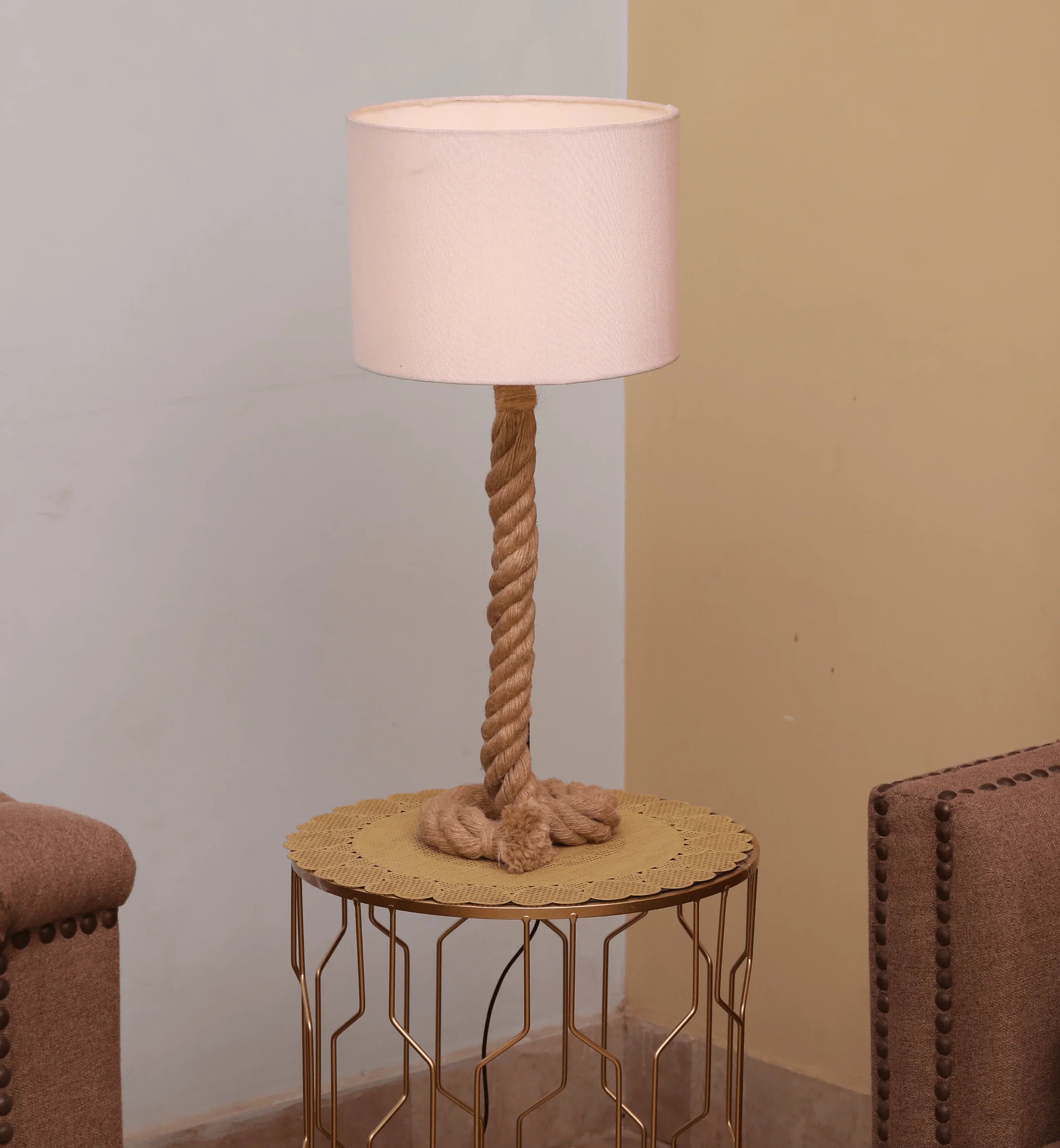 “Rope Table Lamp with natural rope base, cotton shade, and Edison bulb – nautical rustic lighting handcrafted by Freyaarts.