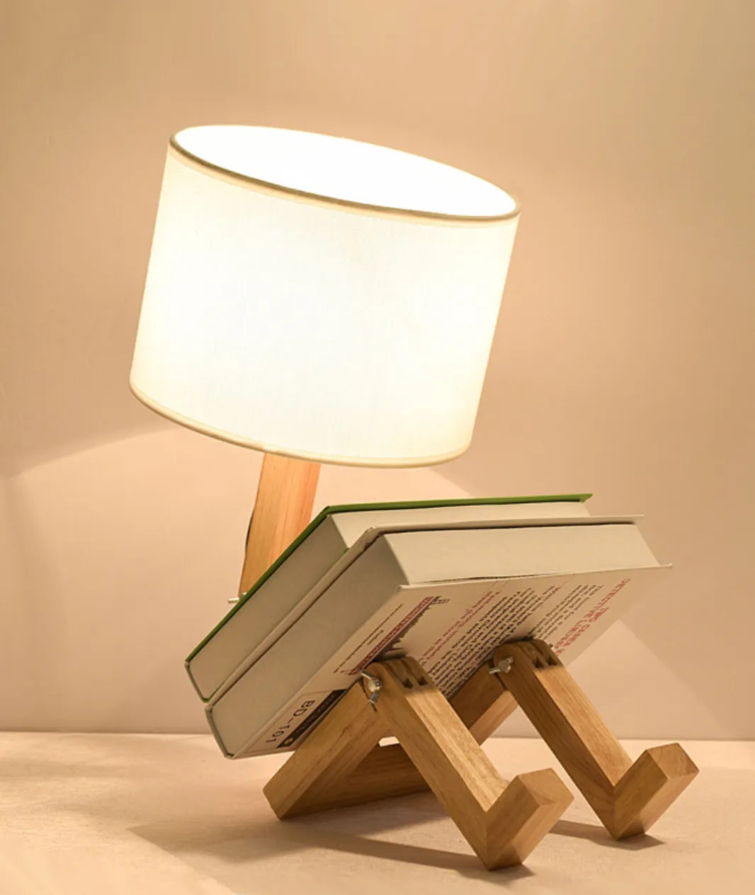 “Nostalgic foldable wooden lamp with adjustable height and fabric shade – handcrafted light fixture for bedside or café ambiance.”
