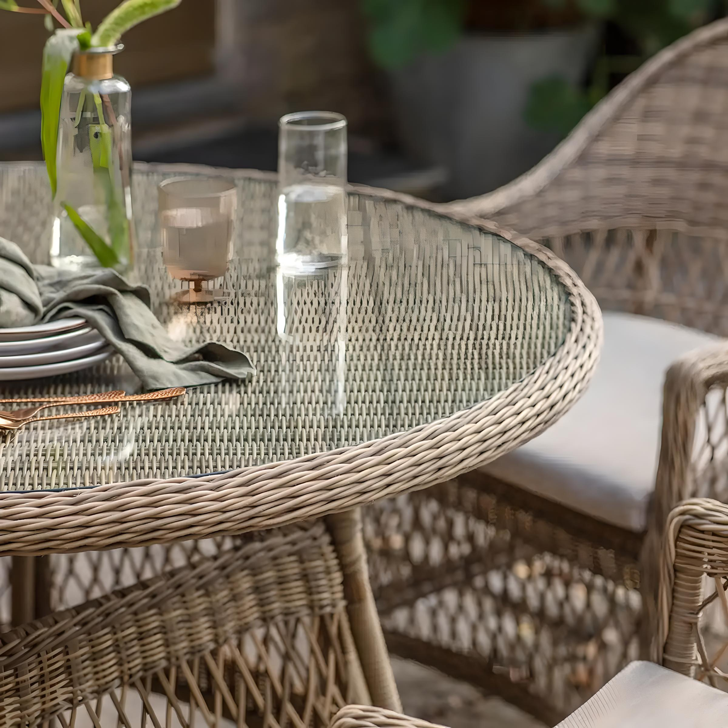 Round rattan weave dining set of 4