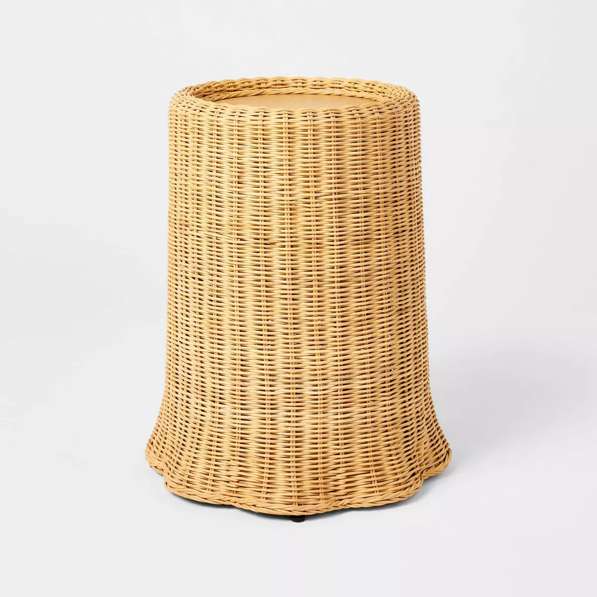 Scalloped Rattan