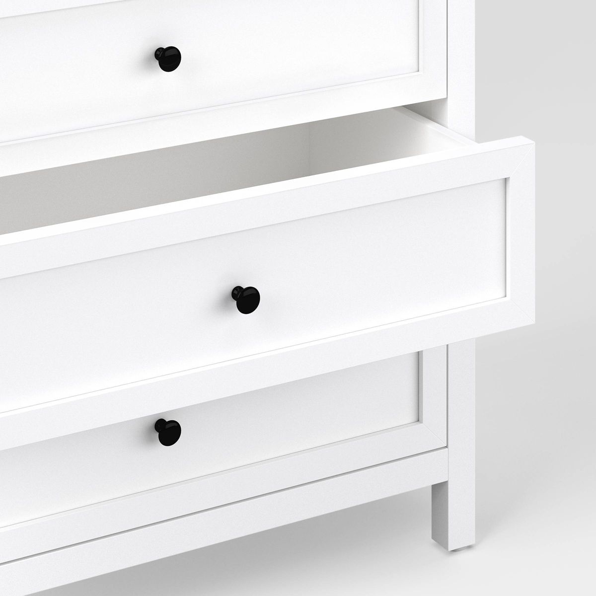 Traditional 4 Drawer Dresser Classic White
