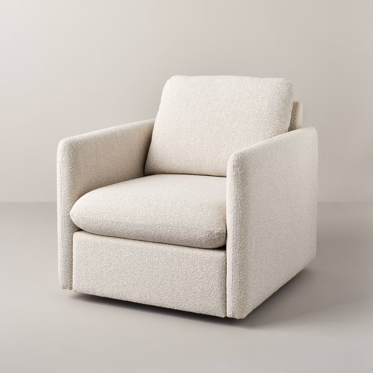 Line drawing of a chair with dimensions labeled as 34.5 inches high, 35.5 inches deep, 33 inches wide, with a seat depth of 22.5 inches and seat height of 17.5 inches.