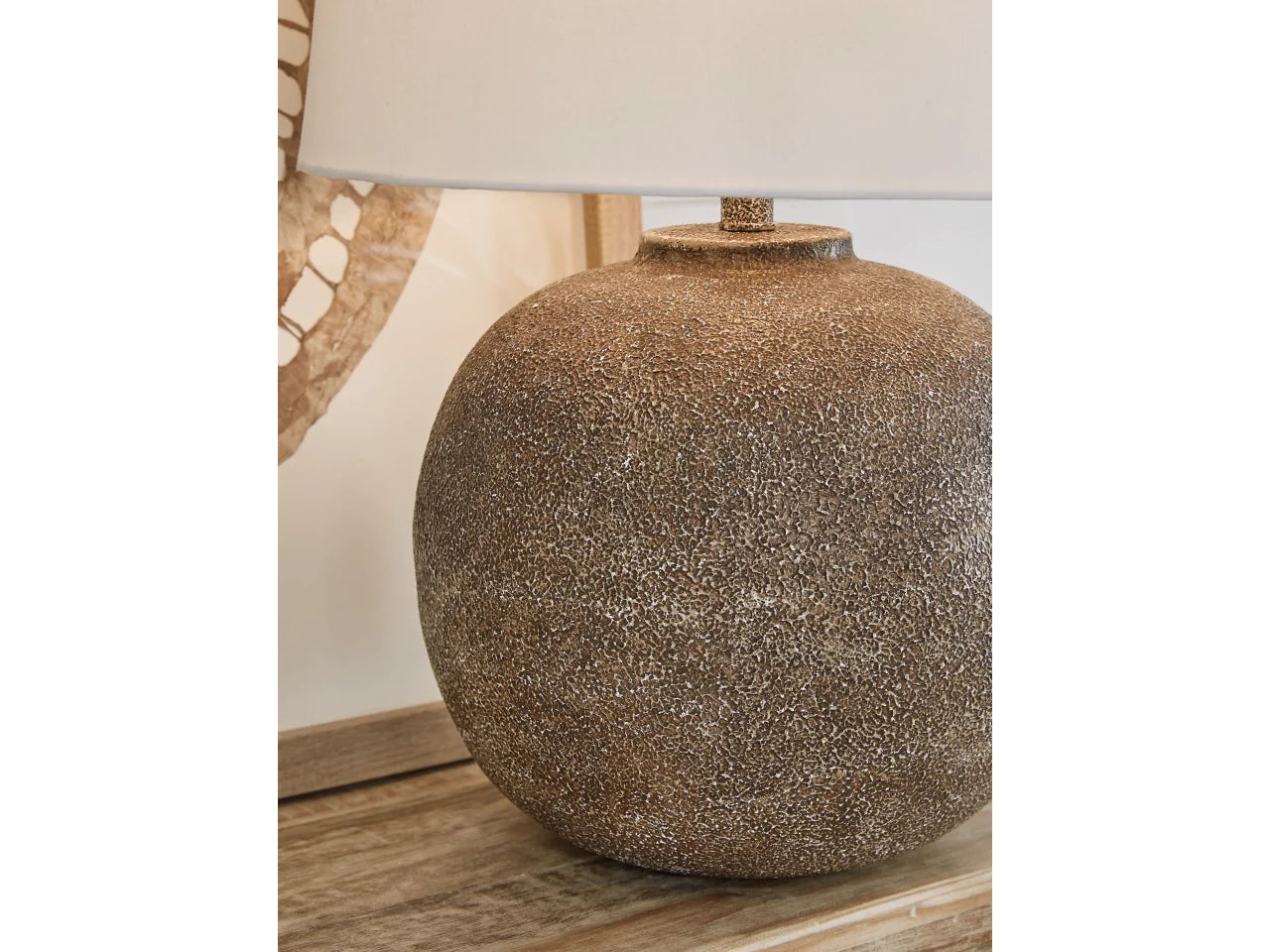 Neavesboro Table Lamp