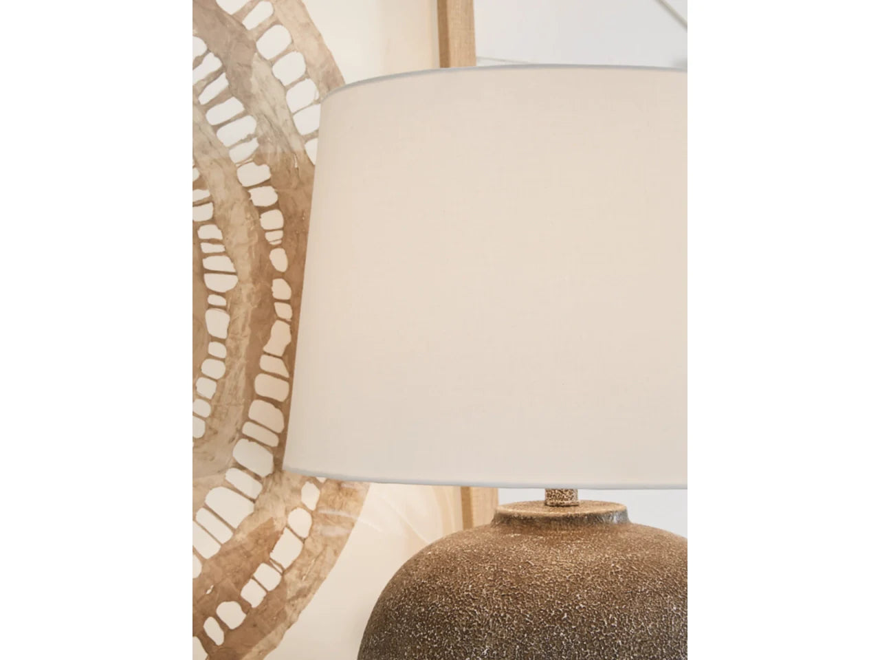 Neavesboro Table Lamp