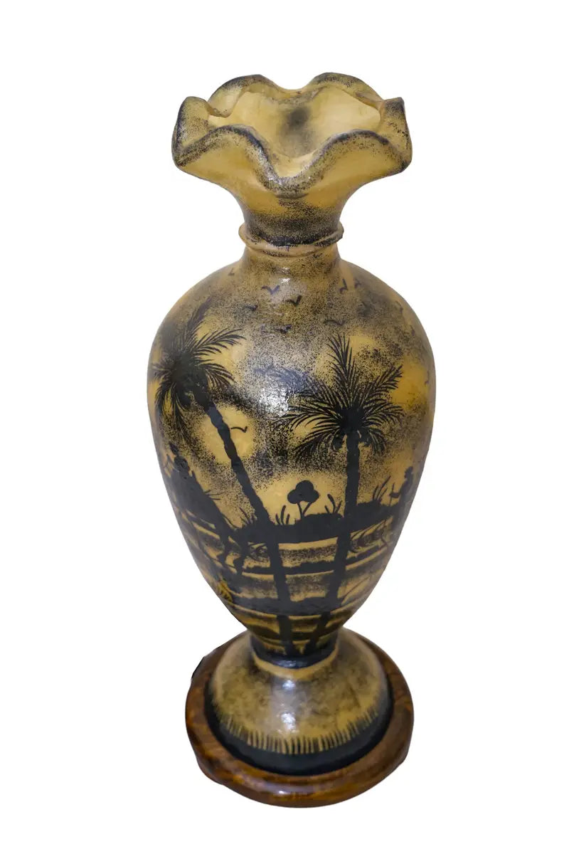 Camel skin illuminated vase and lamp