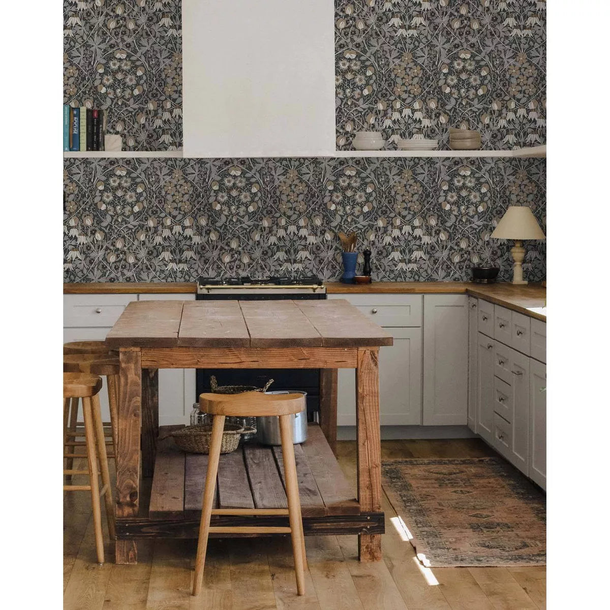 Tulip Garden Peel and Stick Wallpaper: Vintage Floral