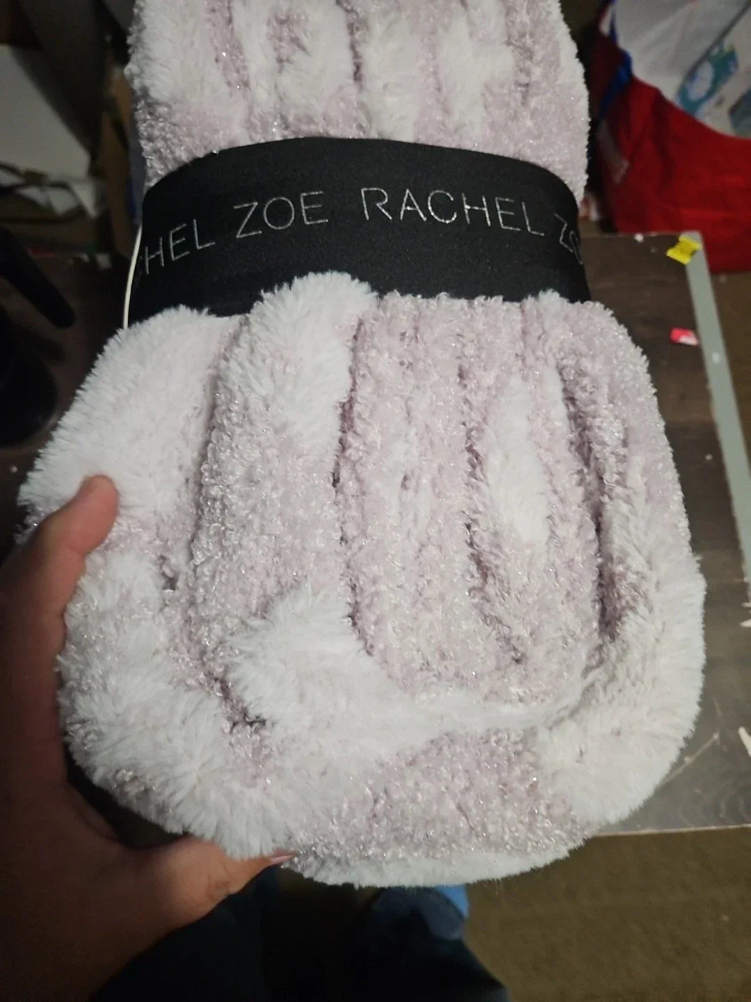 RACHEL ZOE FAUX FUR SKULL DESIGN FULL /QUEEN BLANKET, Pink & White