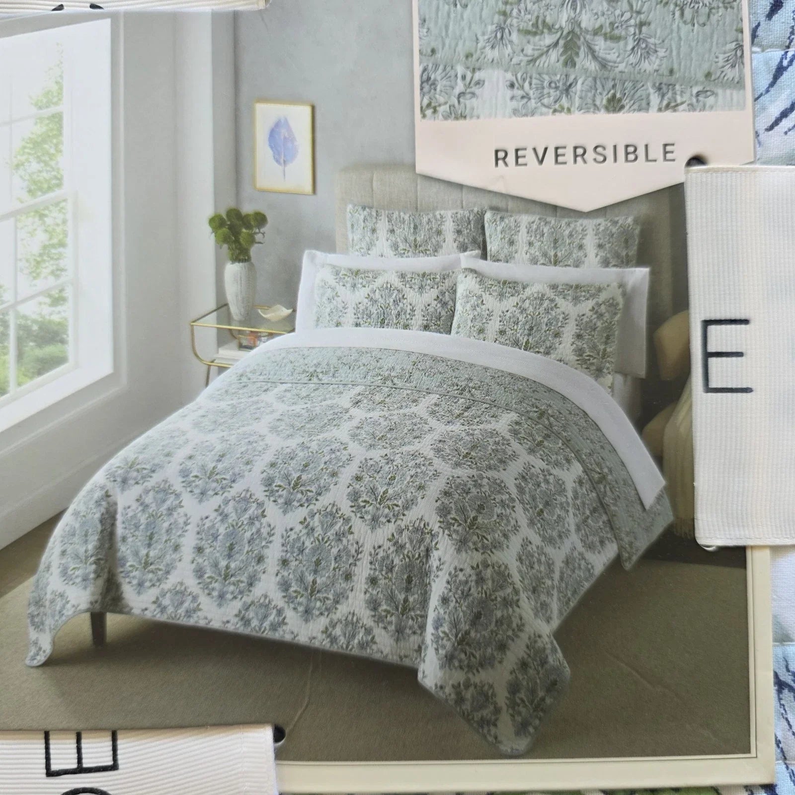 "Rachel Zoe Full Queen Cotton Medallion Quilt Reversible Blue NEW - Picture 6 of 10"