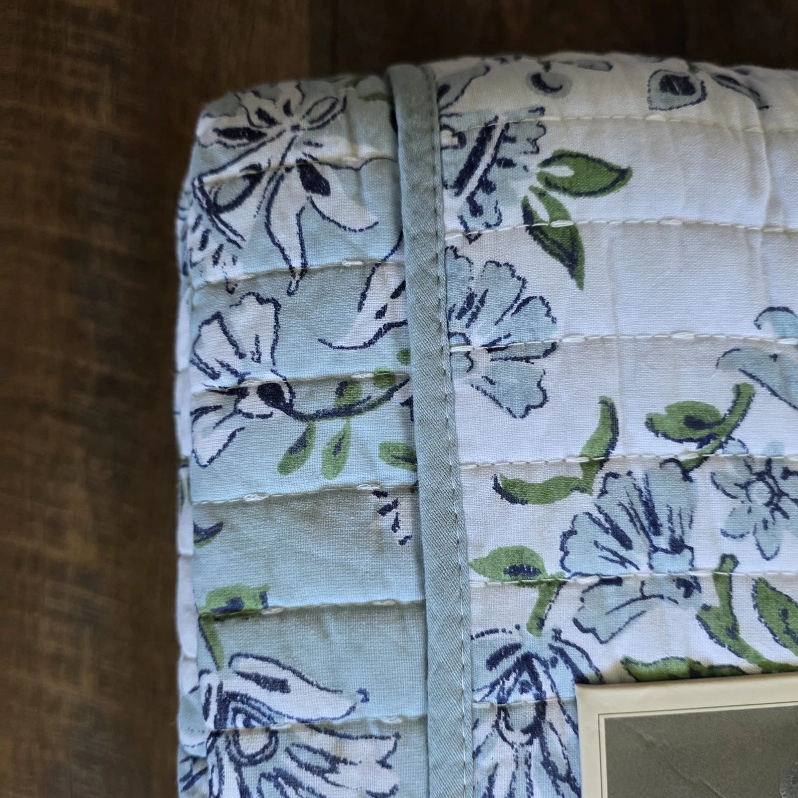 "Rachel Zoe Full Queen Cotton Medallion Quilt Reversible Blue NEW - Picture 6 of 10"